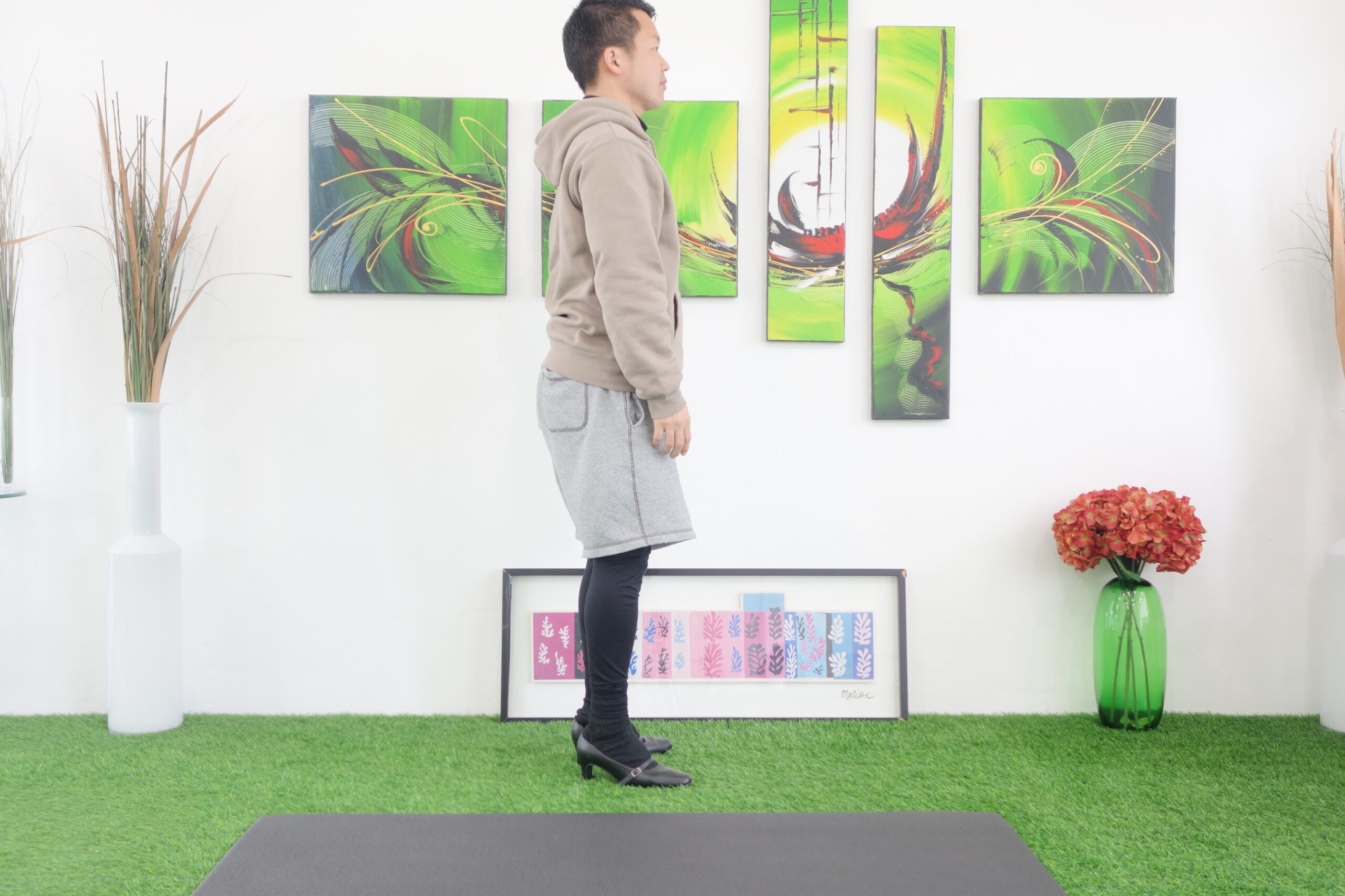 ピンで自然に立つ