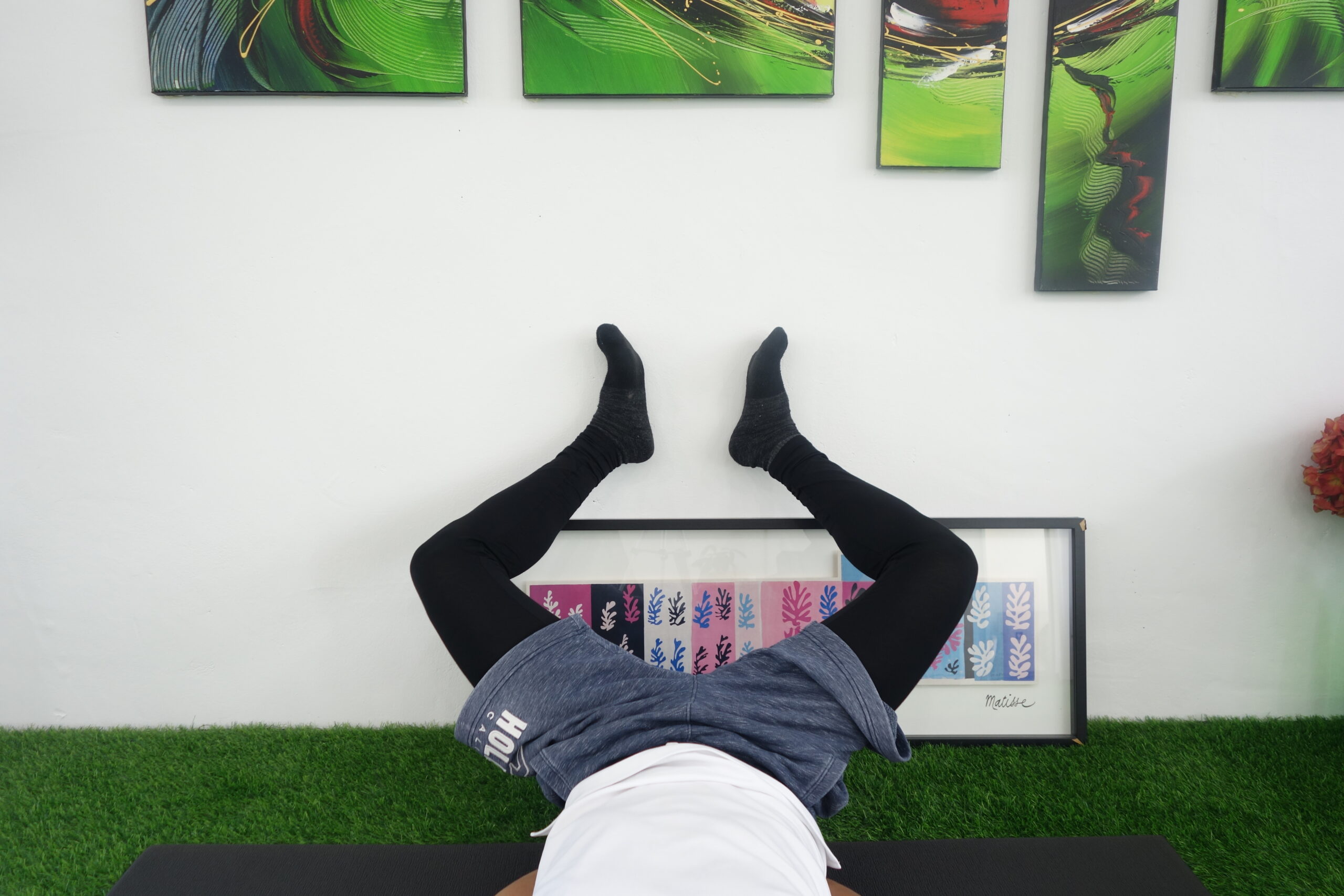 膝を９０度に曲げたストレッチング