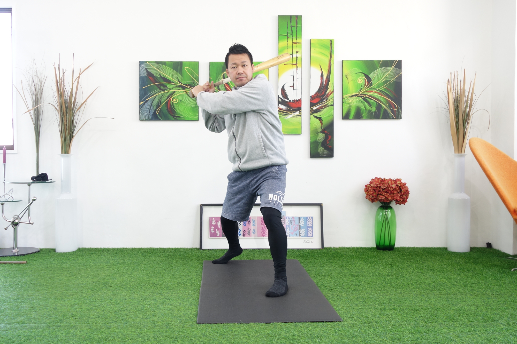 肩が開いて外側にステップした状態