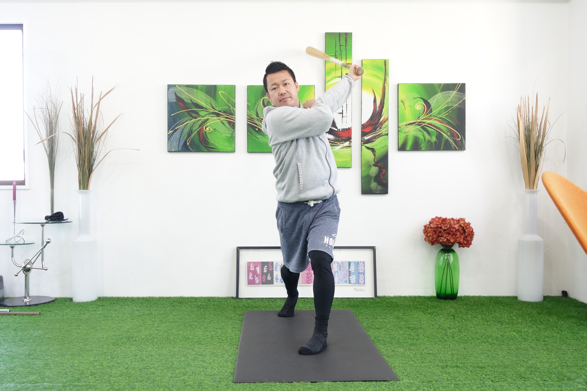 身体が開いてフォロースルーを迎える