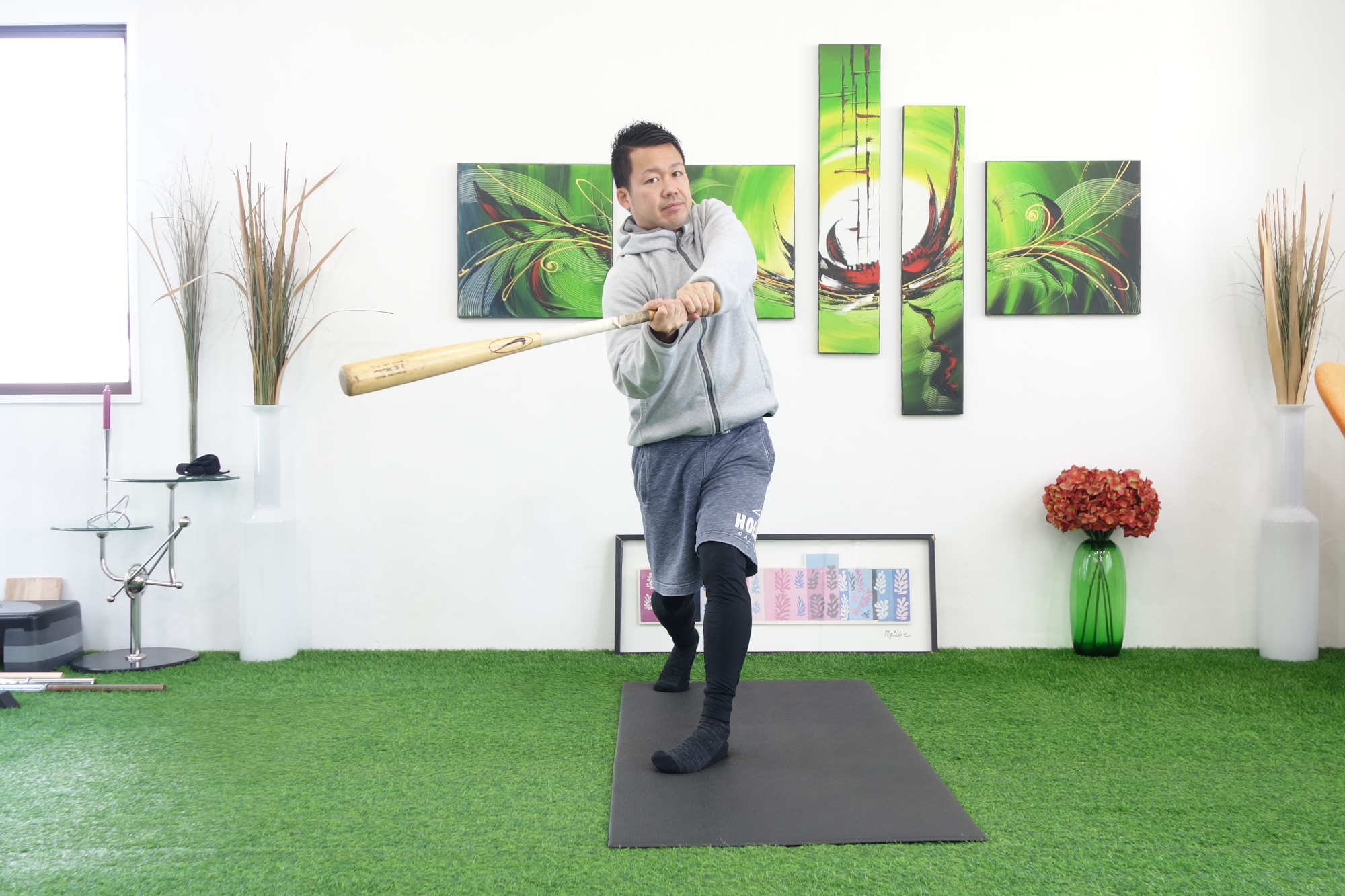 体が開いたスイング