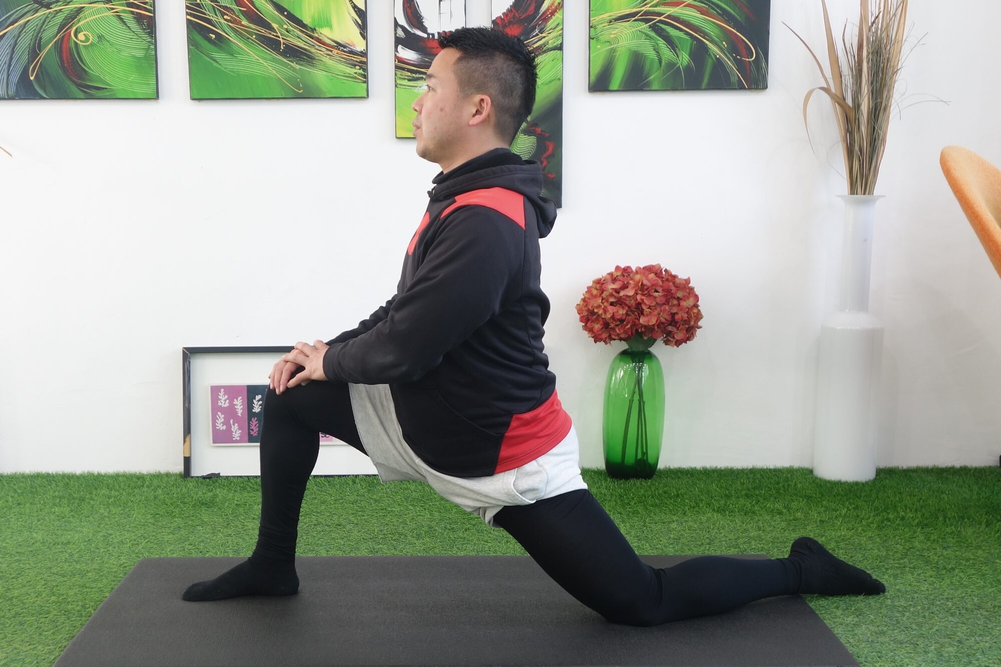 前ももの付け根のストレッチング